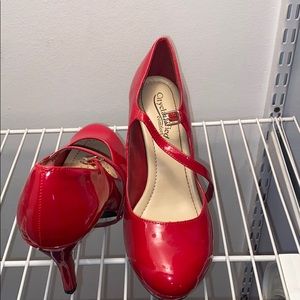 Red Pumps